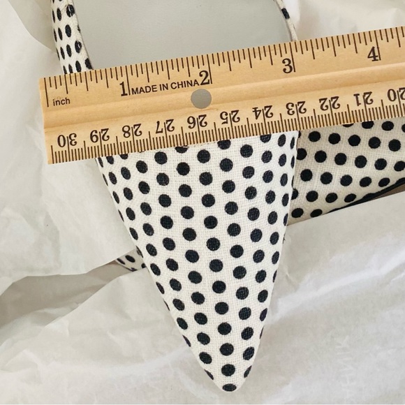 NWT: MANOLO BLAHNIK | White with Black Polkadots Carolyne Kitten-Heel Pumps - Picture 10 of 11